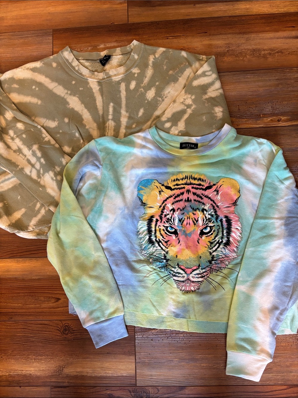 Tie-Dye cropped sweatshirt bundle